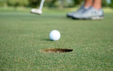 How to Putt Better: 7 Experts Share Their Top Tips